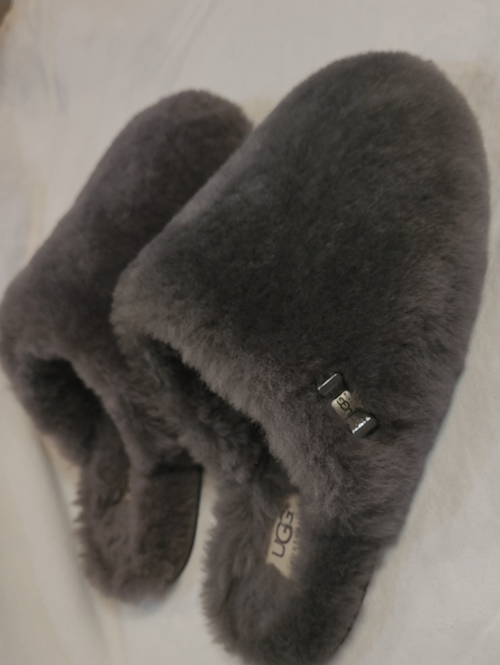 UGG Women's Charcoal Gray Shearling Slide Slippers Size 7